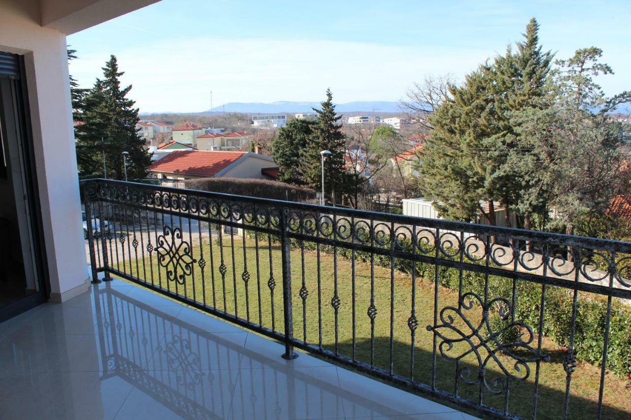 Villa Antunovic Malinska Ngoại thất bức ảnh